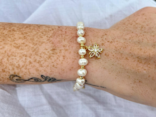 Freshwater Pearl Bracelet – Adjustable Sliding Clasp | White Flower Charm – handmade Hawaiian jewelry, Island Goddess Jewelry