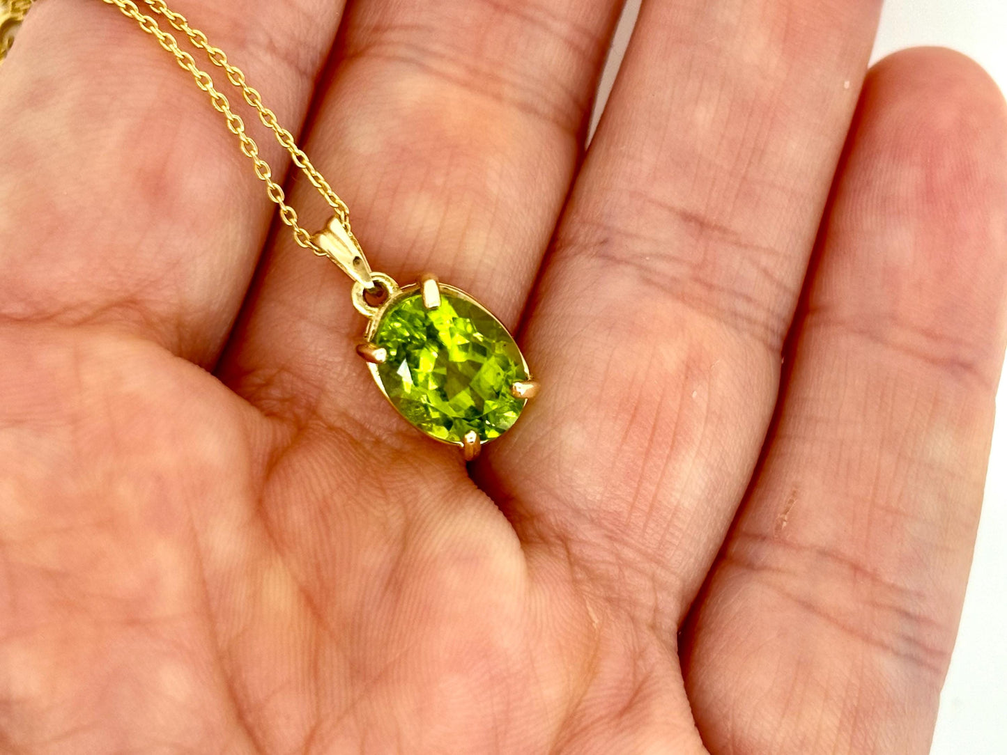 14K Solid Gold Pendant Peridot Pendant Hawaiian Diamond Peles Tears - Birthday Gift for Her Gift For Mom Gold Necklace Peridot Necklace