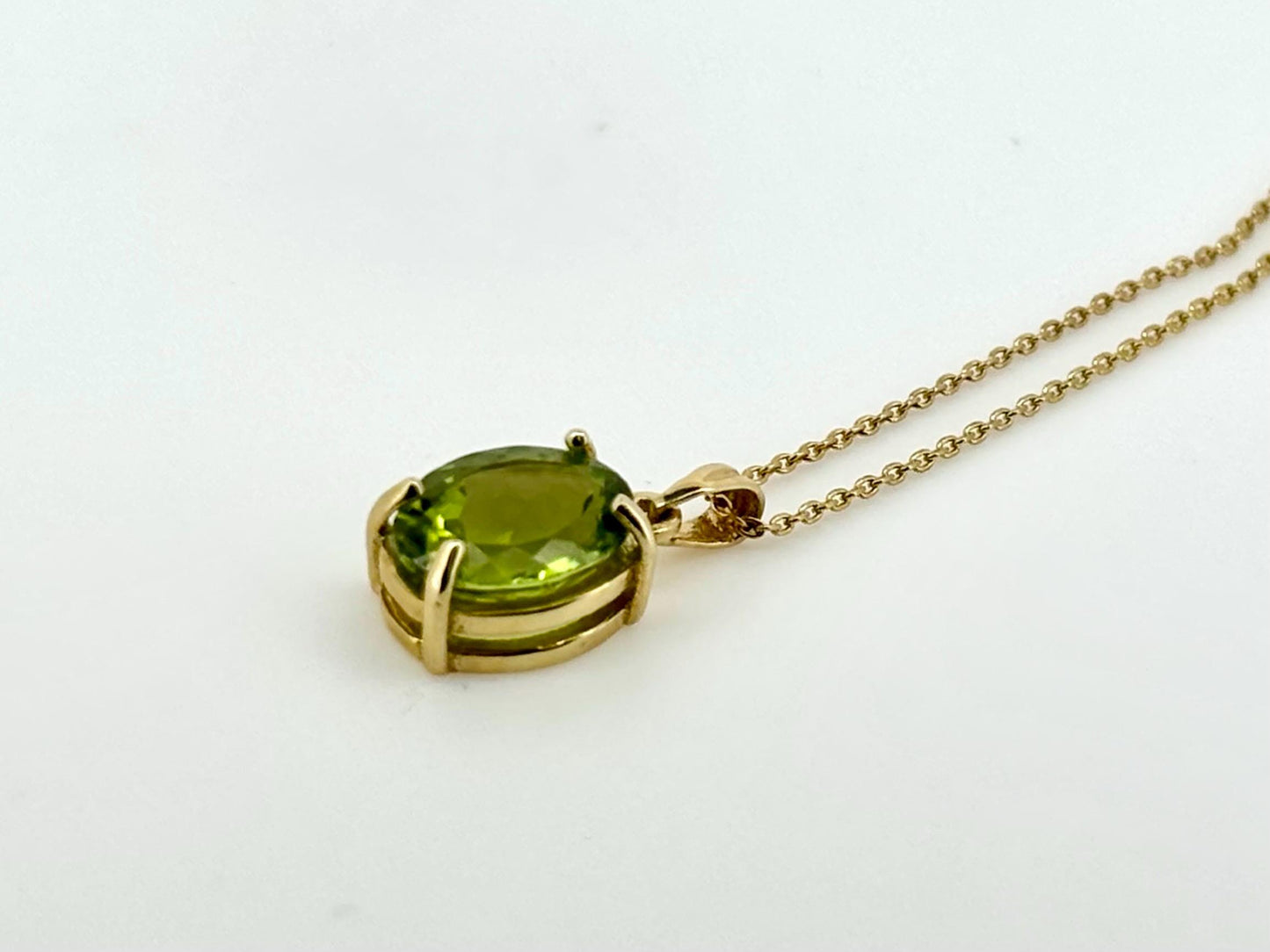 14K Solid Gold Pendant Peridot Pendant Hawaiian Diamond Peles Tears - Birthday Gift for Her Gift For Mom Gold Necklace Peridot Necklace