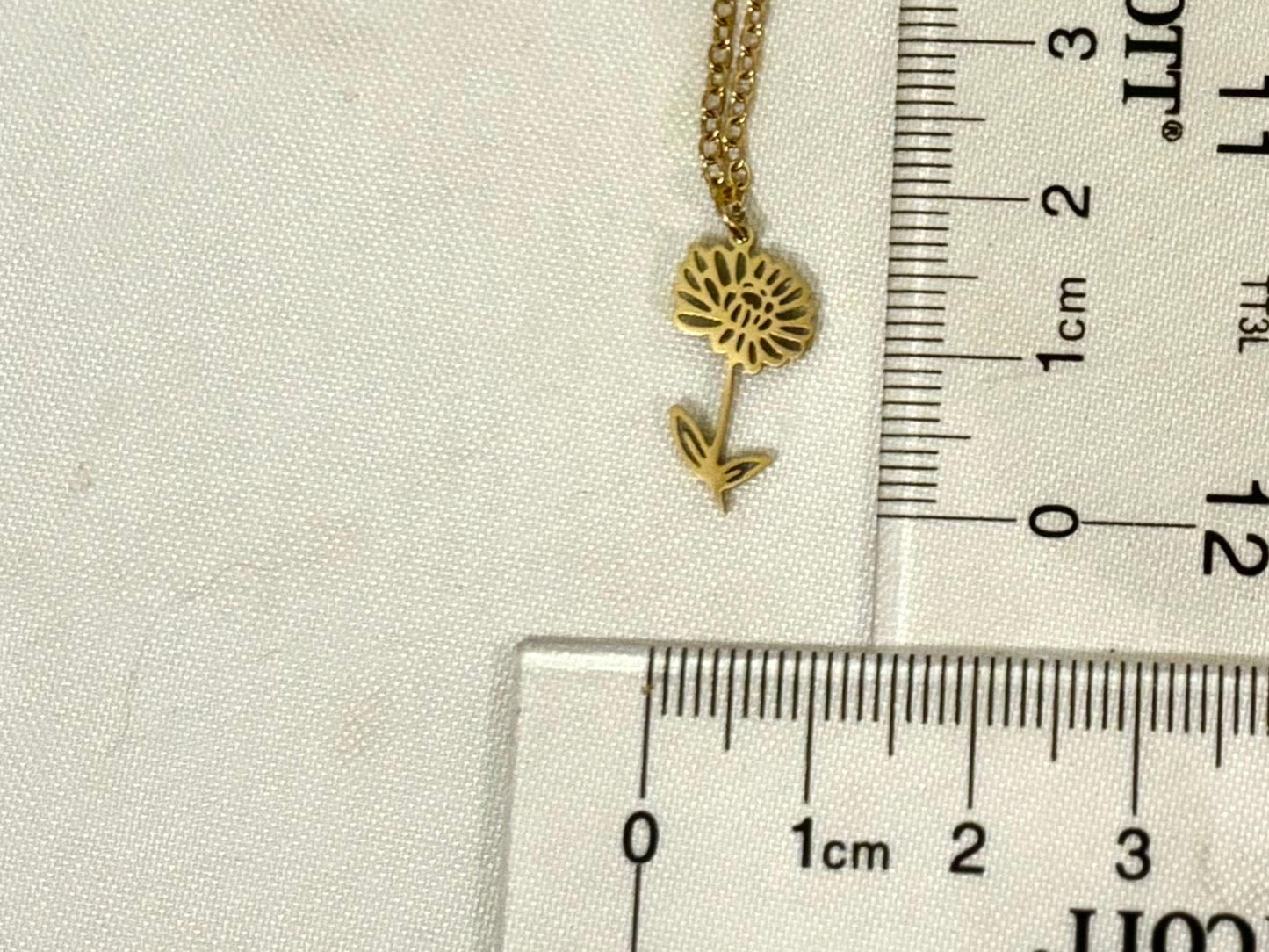 Birth Flower Necklace Stainless Steel 18K Gold Plated Necklace with Chain Birthday Gift for Her - Gift for Mom , Gift for Girlfriend