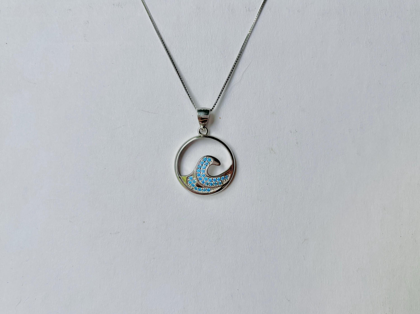 Blue Topaz Wave Necklace – 925 Sterling Silver