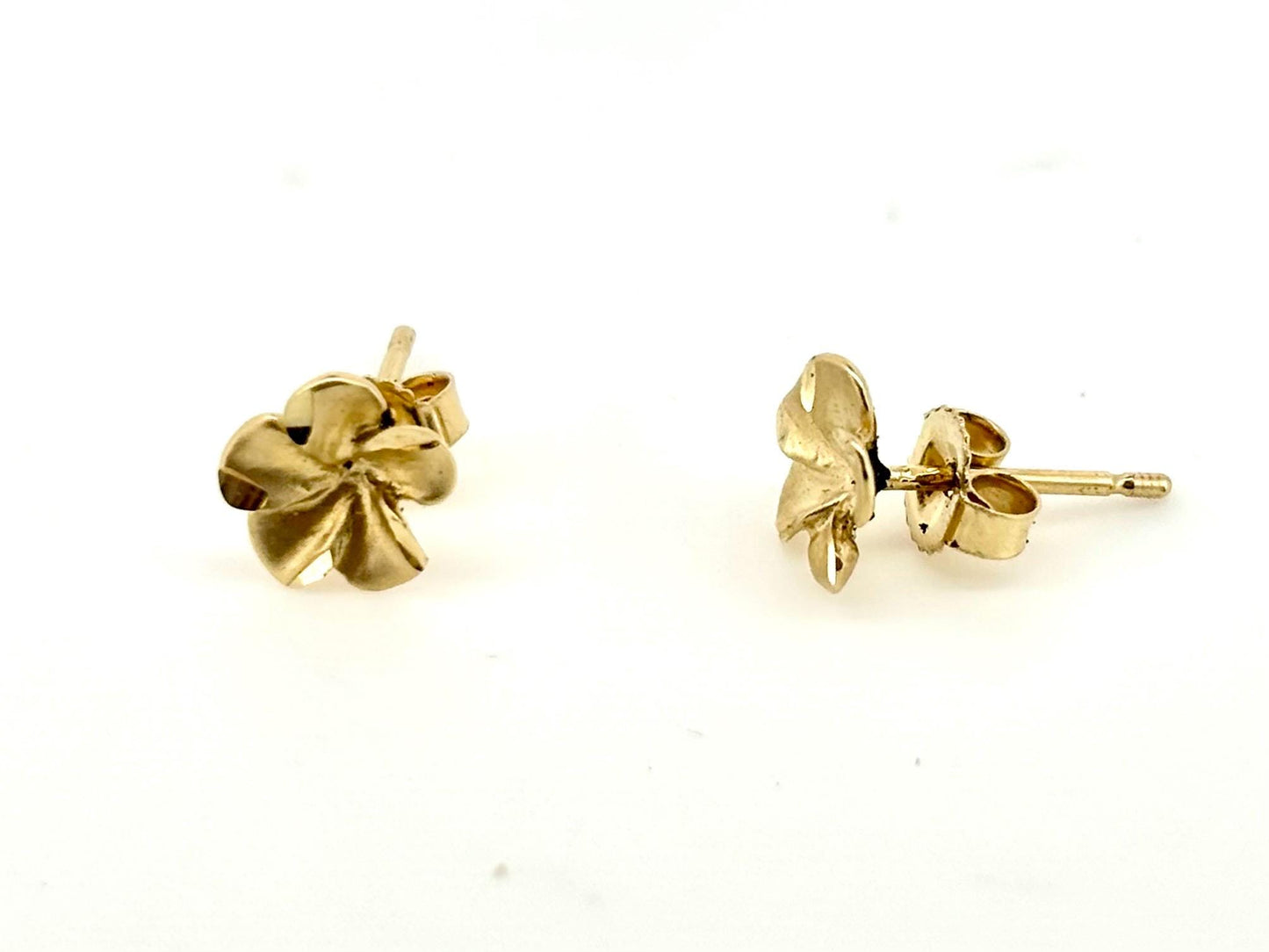 14K Solid Gold Plumeria Earrings Flower Earrings Gold Earrings Birthday Gift for her Gift for Mom Flower Studs Gold Studs Plmueria Studs
