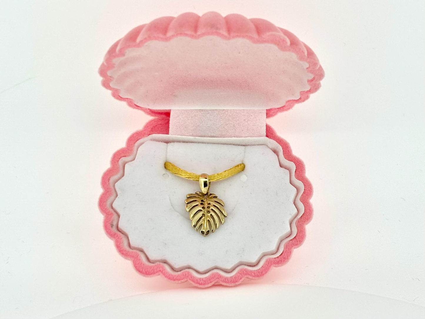 14K Gold Monstera Pendant Monstera Necklace Leaf Pendant Nature Inspired Necklace Leaf Necklace Birthday Gift for Her Gift for Plant Lovers