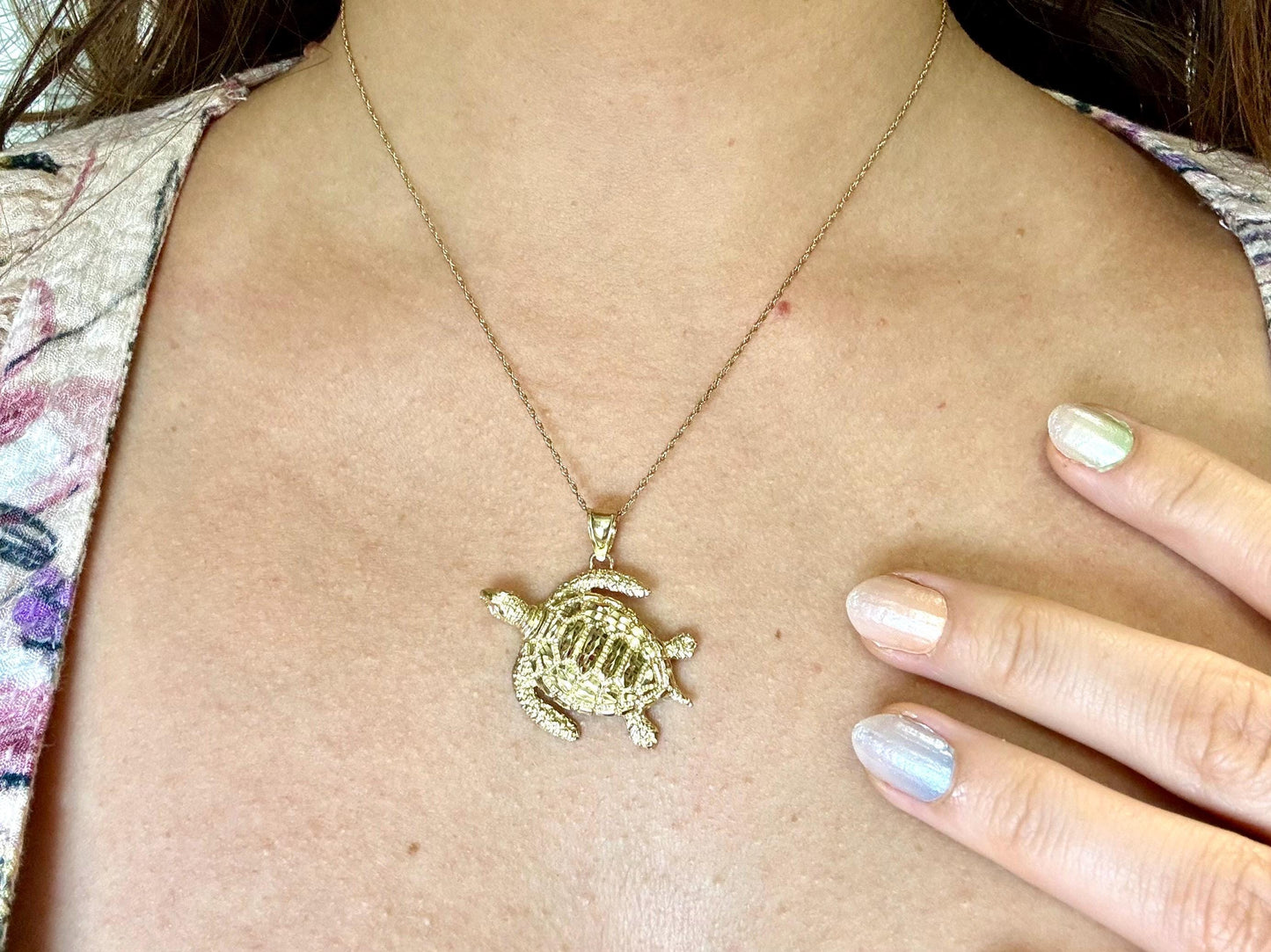 14K Solid Gold Turtle Pendant Hawaiian Turtle Honu Pendant Birthday Gift for Her Gift for Wife Gift for Girlfriend Tropical Beach Jewelry