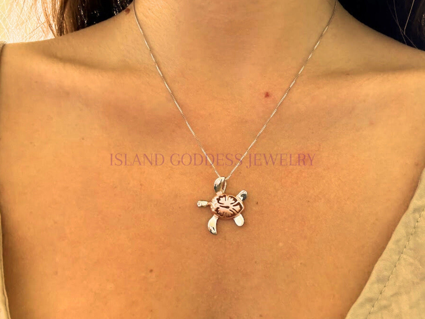 Hawaiian Turtle Necklace, Hibiscus Necklace,14K Rose Gold-Plated 925 Sterling Silver Sparkly Flower Necklace with Chain Cute Gift for Her