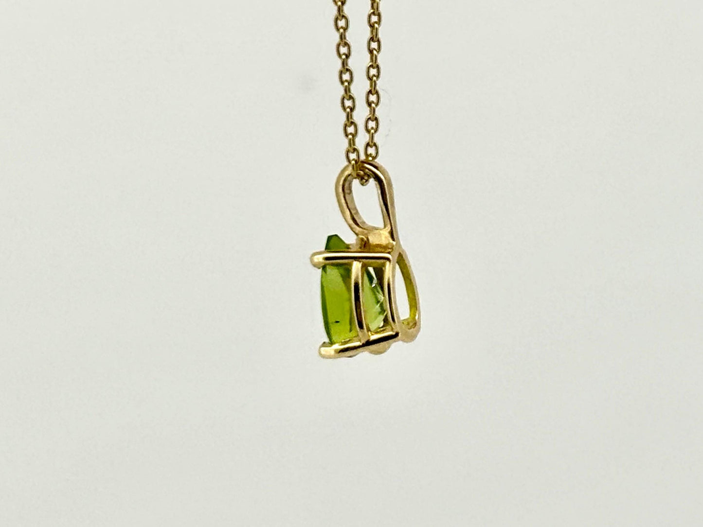 Peridot Teardrop Pendant – 14k Solid Gold Necklace