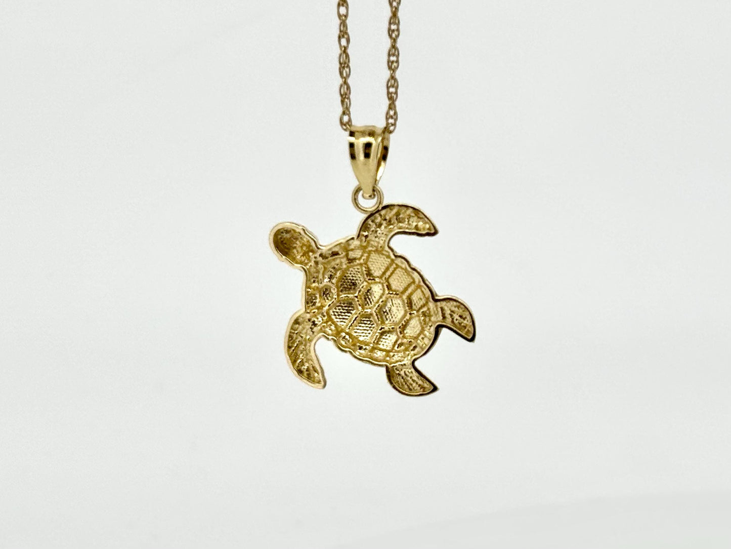 14K Solid Gold Hawaiian Turtle Pendant