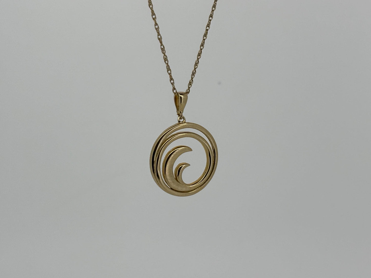 14K Yellow Gold Smooth Wave Pendant
