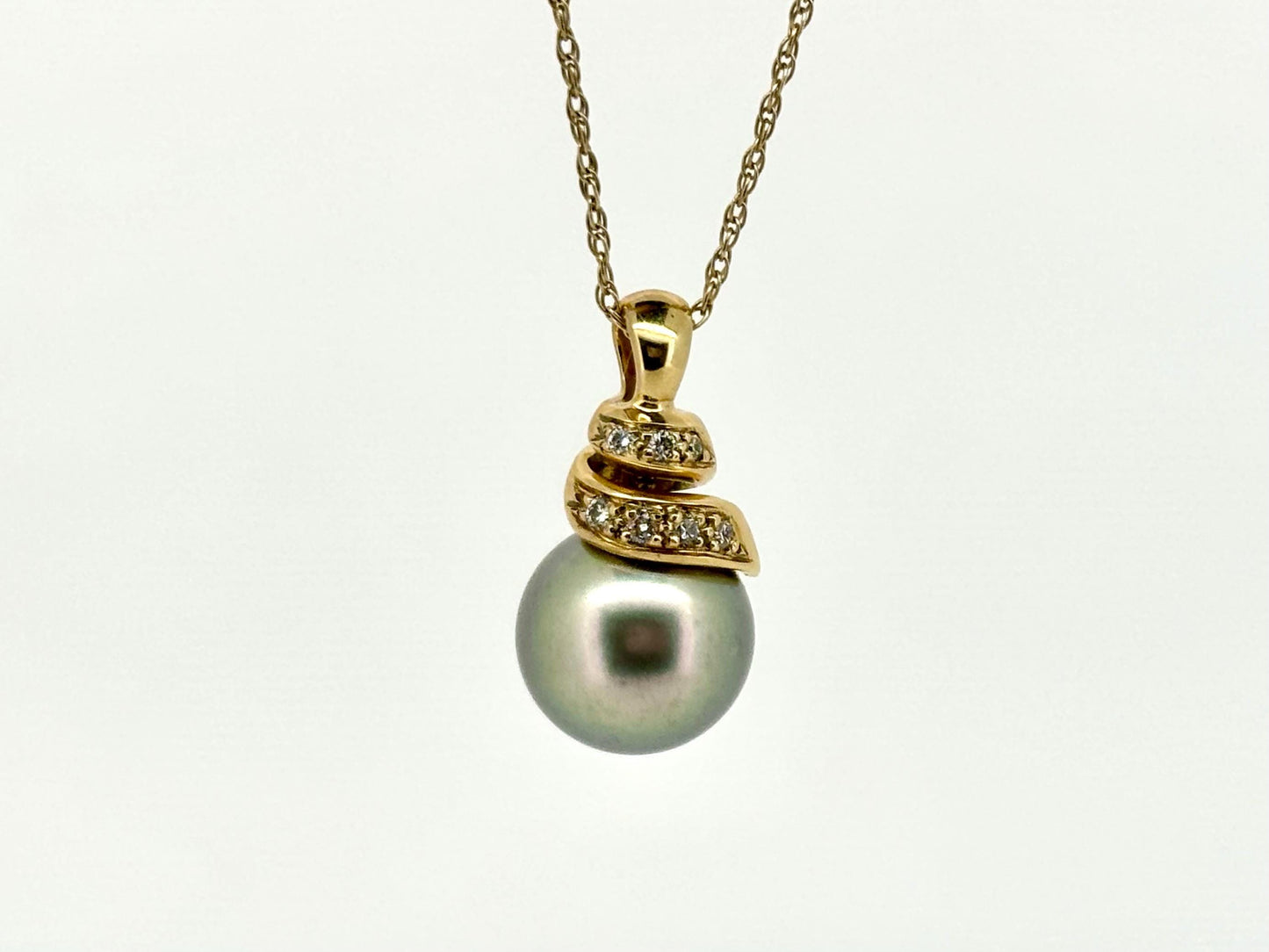 Genuine Natural Tahitian Pearl Necklace Black Pearl Pendant with 14K Gold Diamond Necklace Birthday Gift for Her Diamond Pendant