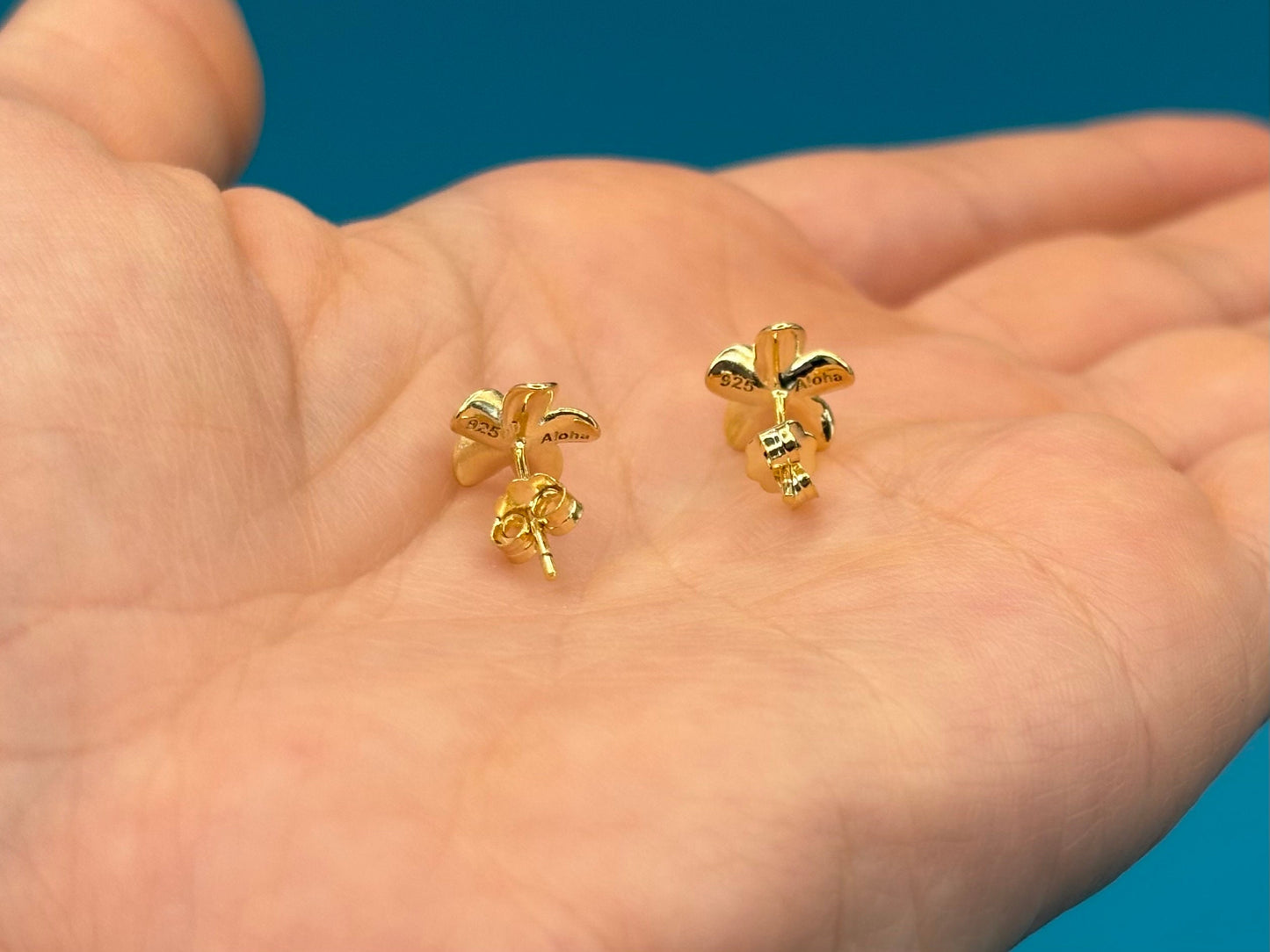 Hawaiian 925 Sterling Silver 14k Gold Plated Plumeria Stud Earrings Cute Gift for Wife Flower Mom Girlfriend sister Stone shiny CZ