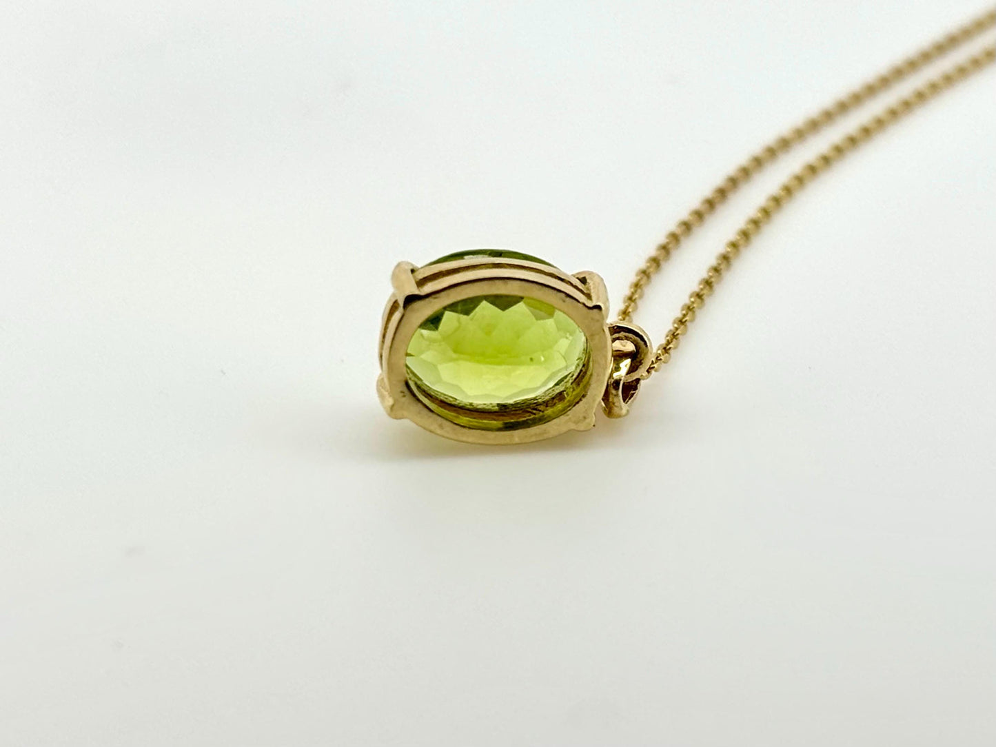 14K Solid Gold Pendant Peridot Pendant Hawaiian Diamond Peles Tears - Birthday Gift for Her Gift For Mom Gold Necklace Peridot Necklace