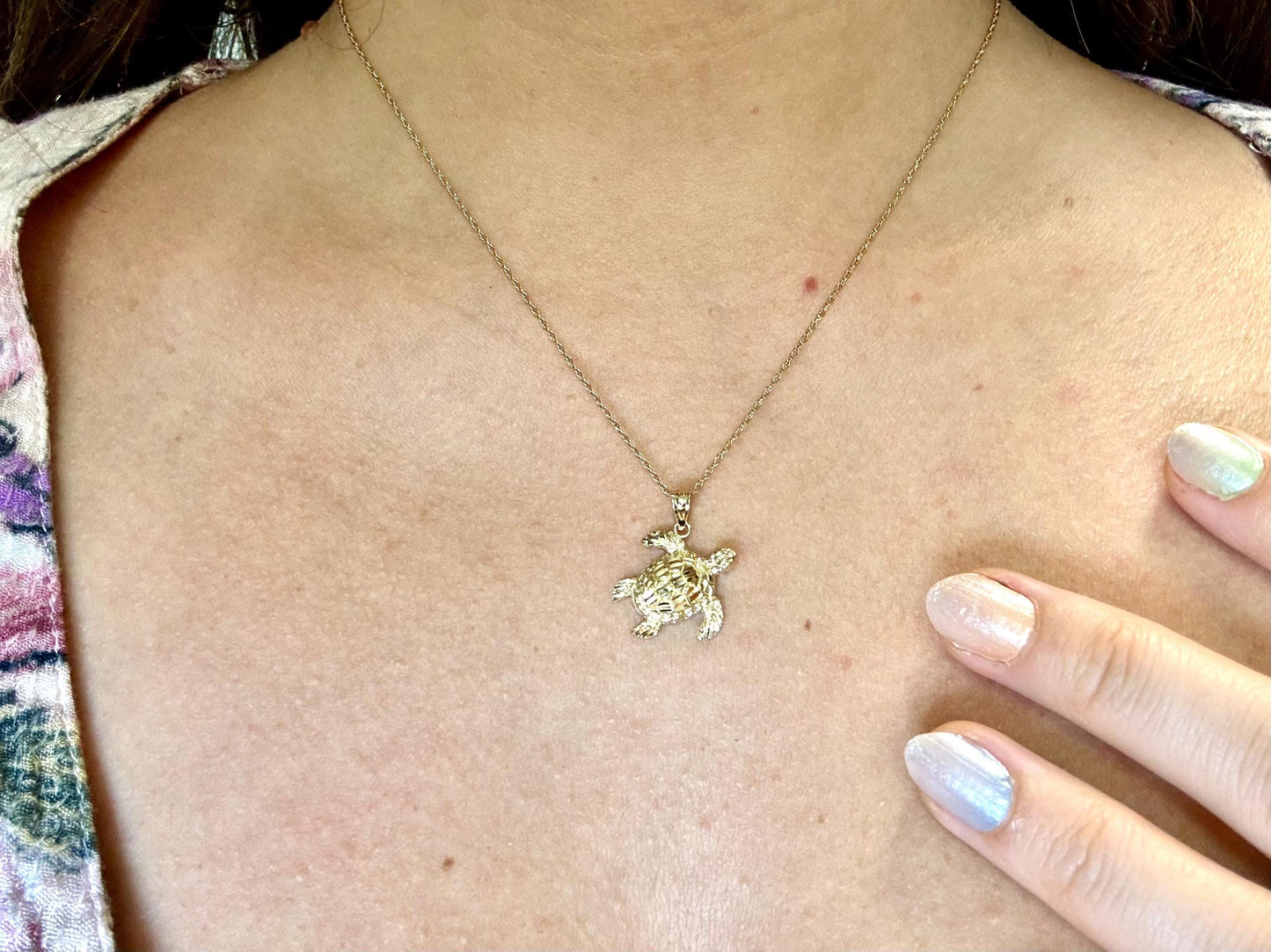 14K Solid Gold Hawaiian Turtle Pendant