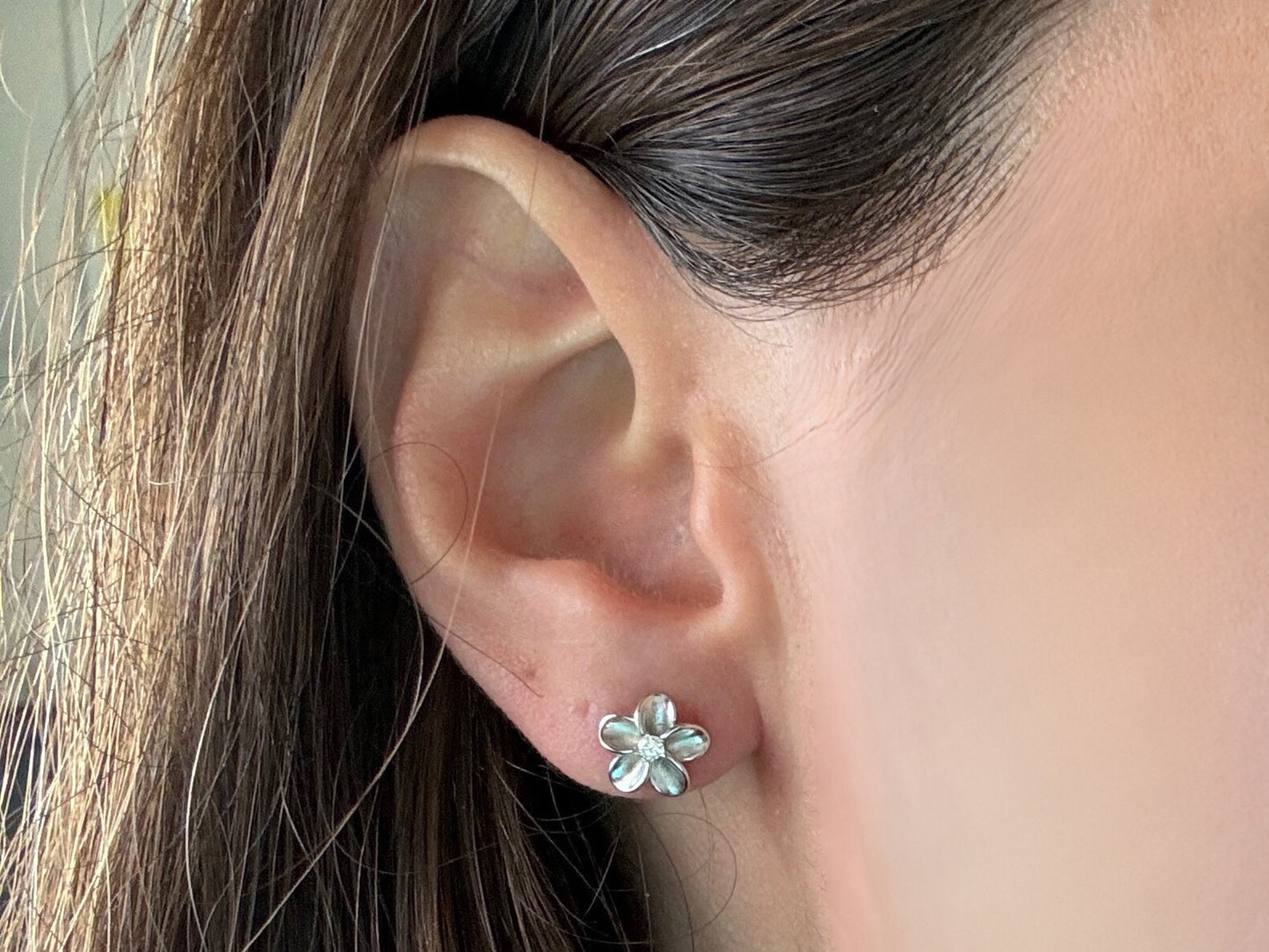 Hawaiian 925 Sterling Silver Rhodium Plated Plumeria Stud Earrings Cute Gift for Wife Flower Mom Girlfriend sister Stone shiny CZ