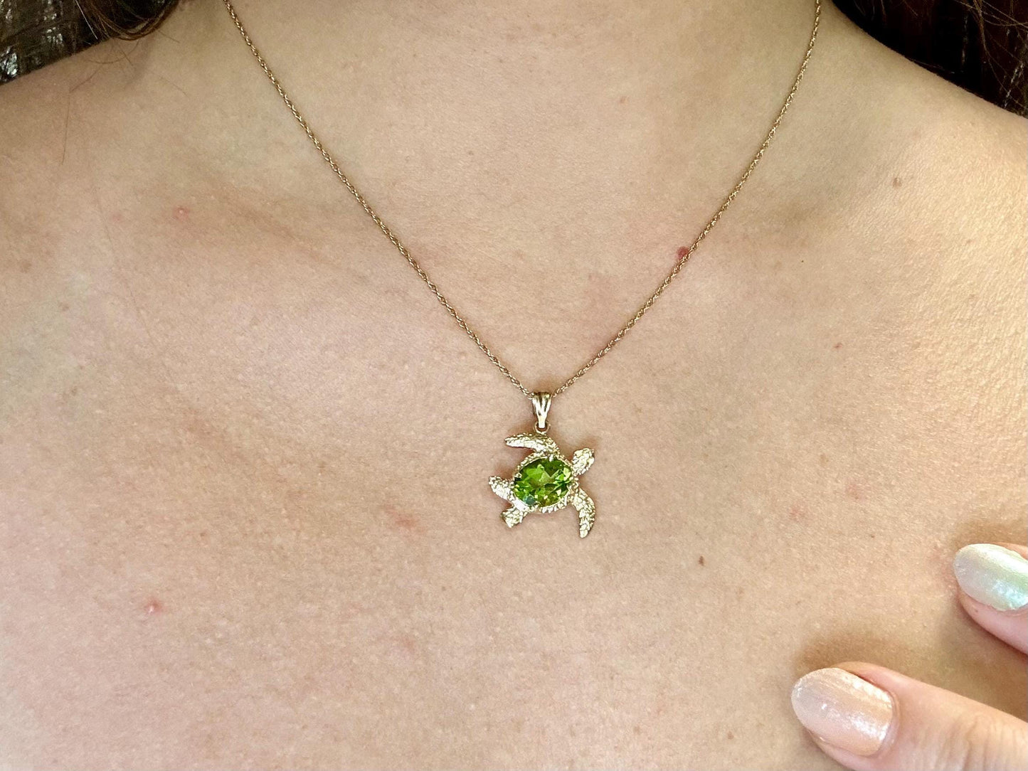 14K Gold Turtle Pendant Peridot Pendant Hawaiian Diamond Peles Tears - Birthday Gift for Her Gift For Mom Turtle Necklace Peridot Necklace