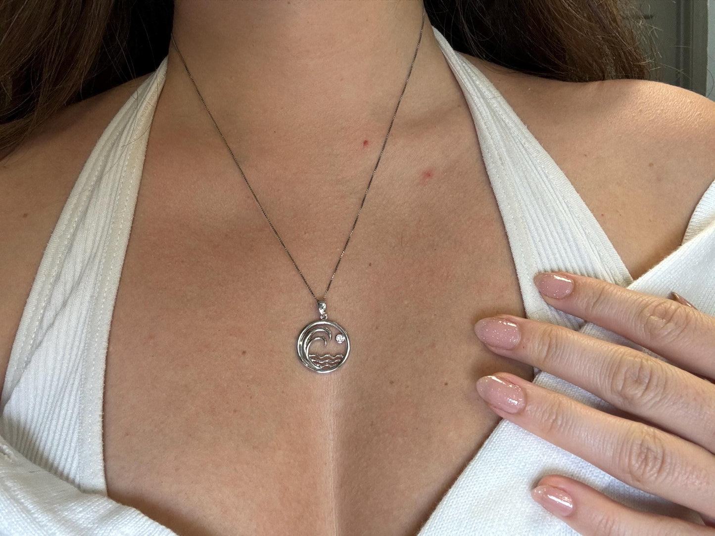 Island Tide Diamond Pendant – 10k Solid White Gold Wave Necklace