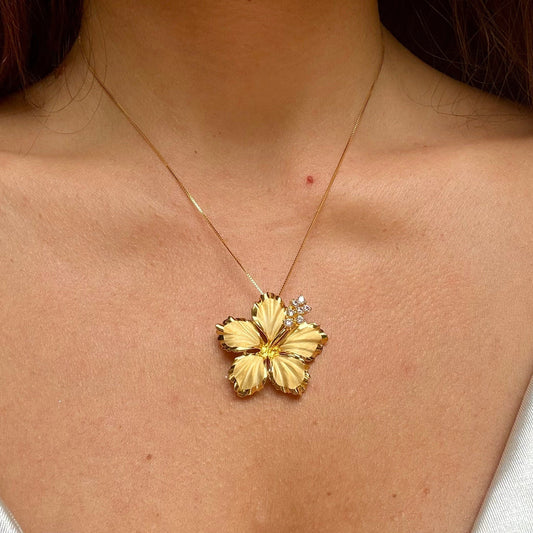 Deluxe Hibiscus Flower Necklace