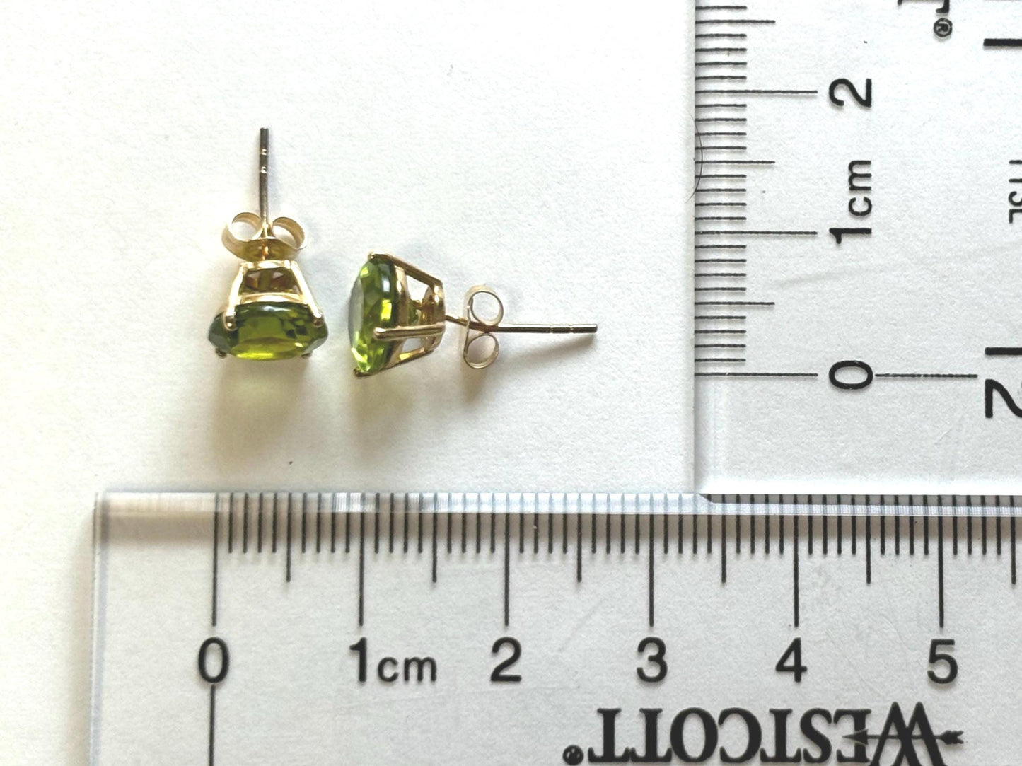 Pele’s Tears Peridot Stud Earring – 14k Solid Gold Studs