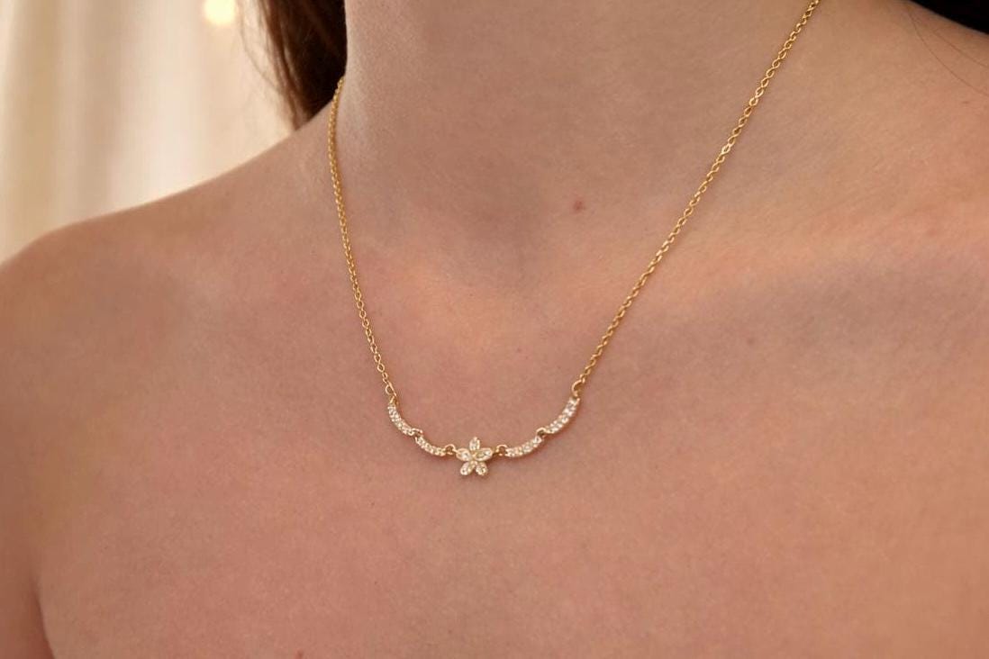 Gold Flower Necklace – Dainty Floral Pendant With Cubic Zirconia Stone
