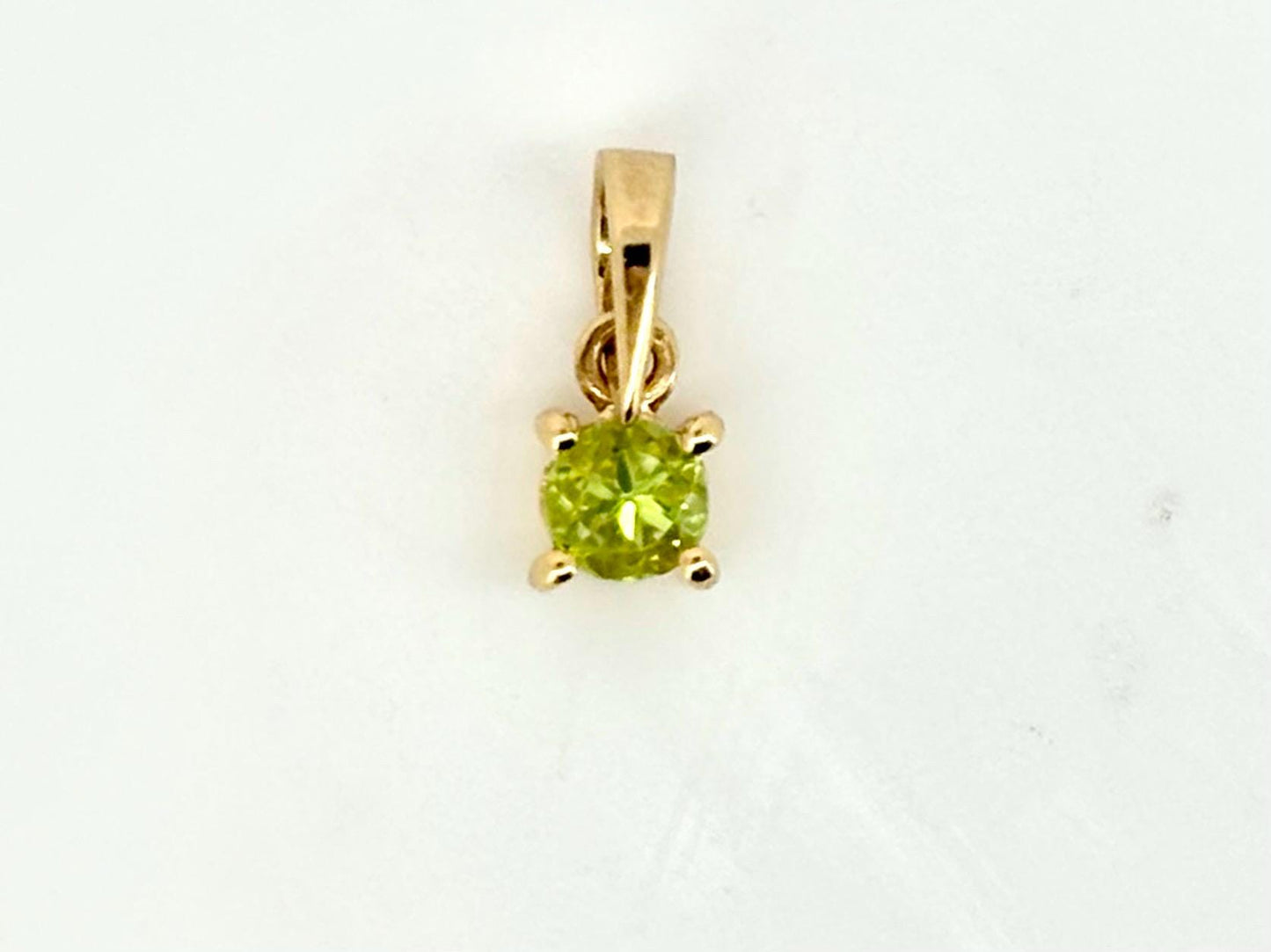 14K Solid Gold Necklace Peridot Pendant Hawaiian Diamond Peles Tears - Birthday Gift for Her Gift For Mom Green Necklace Peridot Necklace