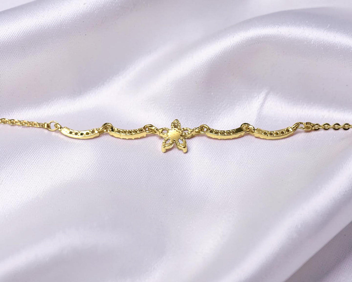 Gold Flower Necklace – Dainty Floral Pendant With Cubic Zirconia Stone