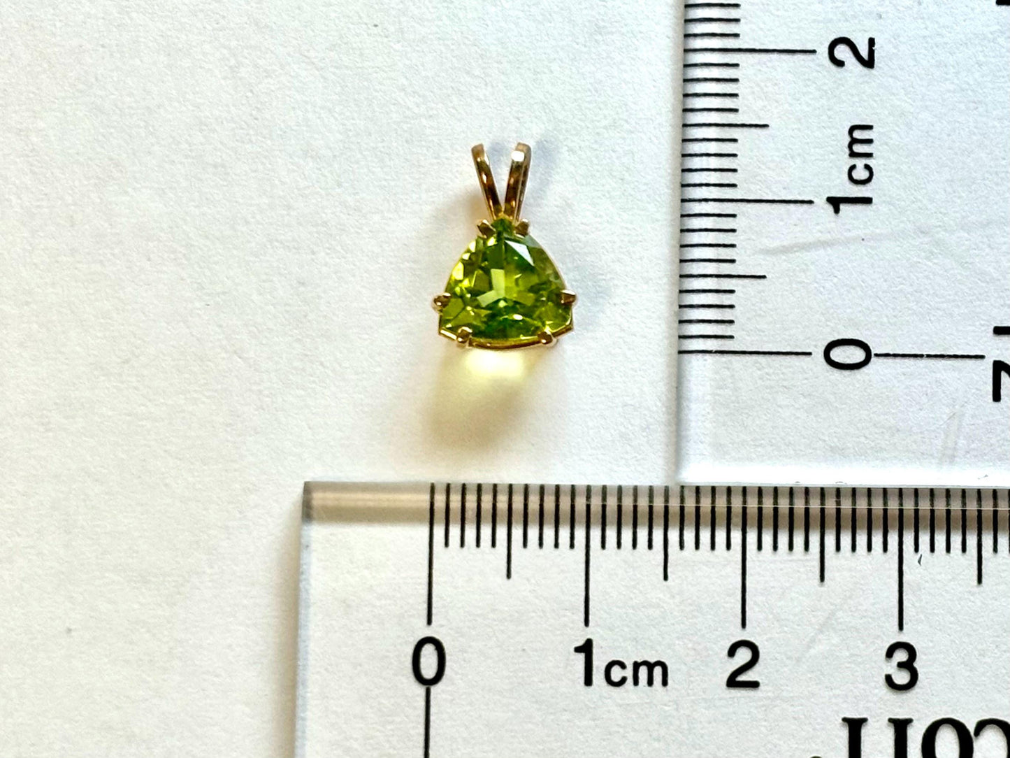 14K Solid Gold Peridot Pendant Hawaiian Diamond Peles Tears Birthday Gift for Her Gift For Mom Gold Necklace Peridot Necklace Green Pendant