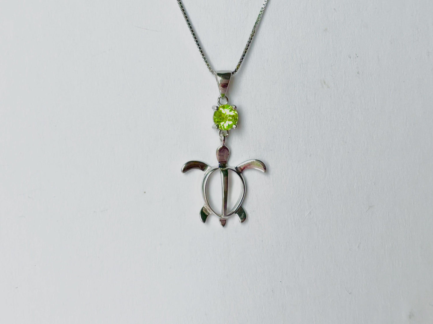Hawaiian Turtle Necklace - Peridot Stone 925 Sterling Silver Waterproof With Chain - Birthday Gift for Her - Gift For Mom - Dainty Necklace