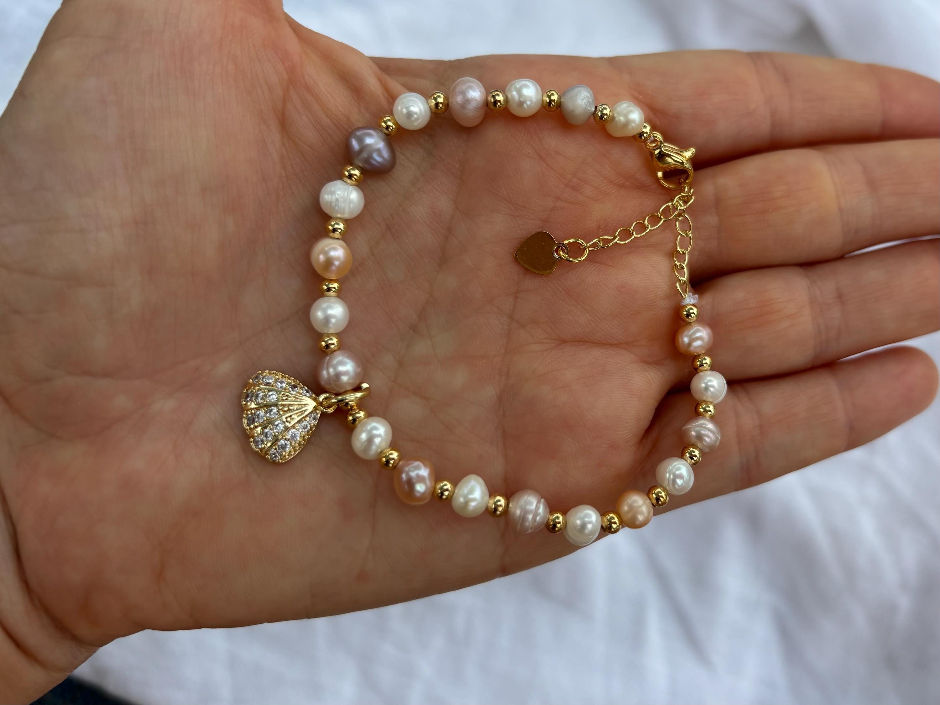 Tri-Color Pearl Bracelet with Shell Charm