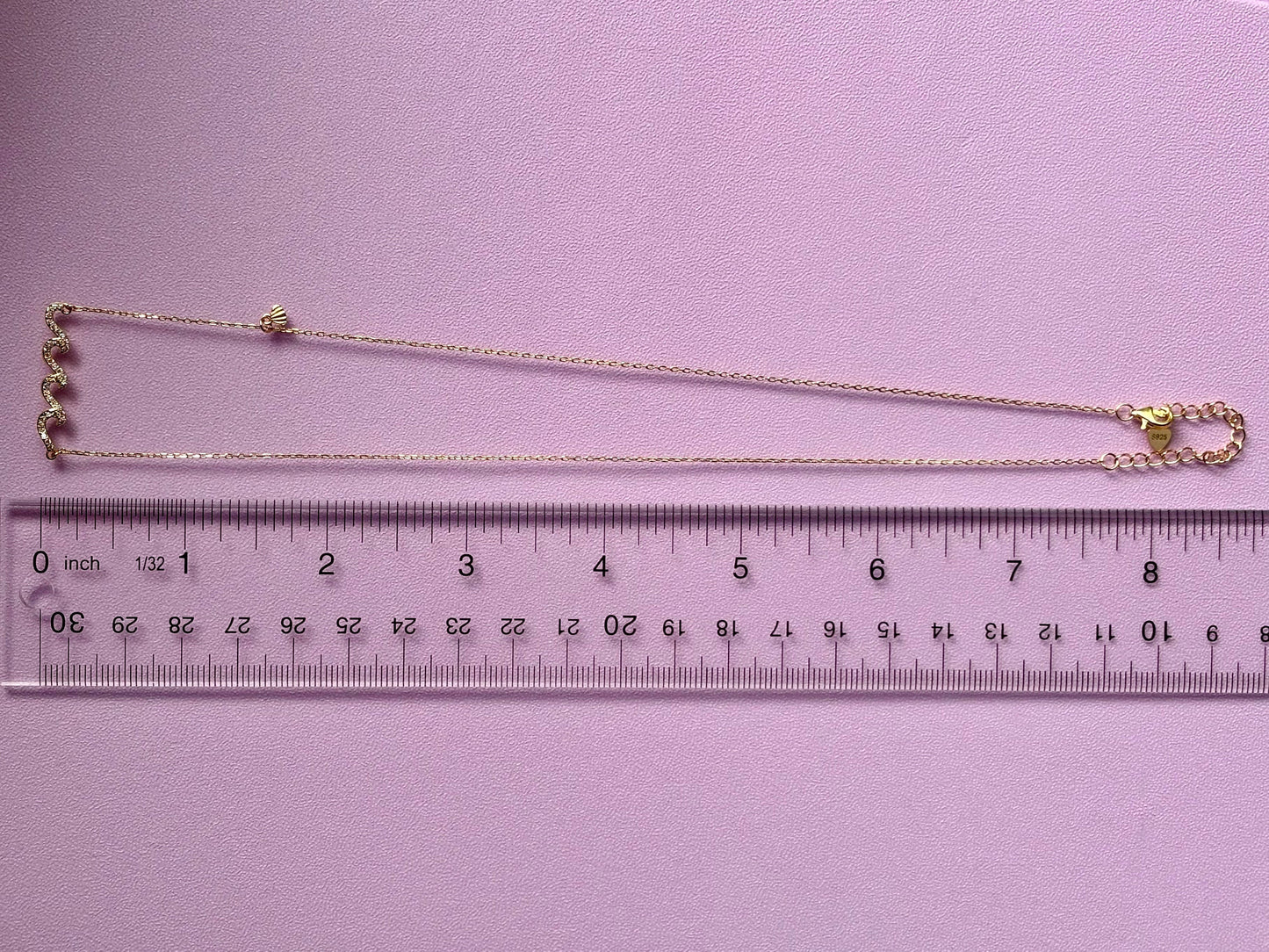 Triple Wave Necklace in 925 Sterling Silver plated with 14K gold,