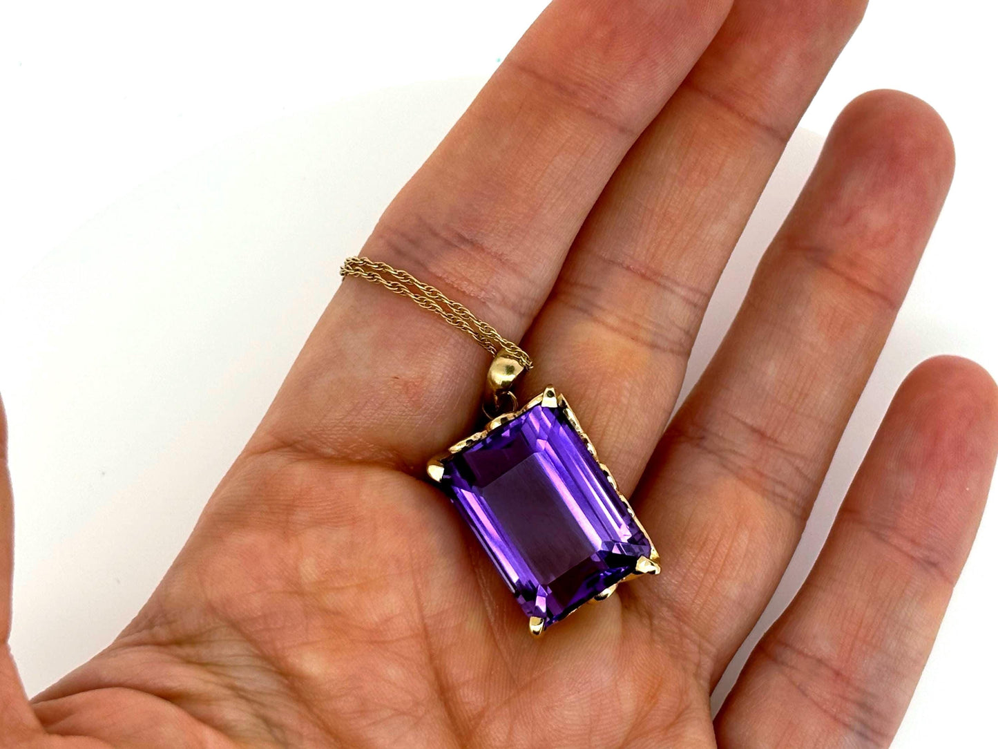 Island Spirit Amethyst Pendant – 14k Solid Gold Necklace