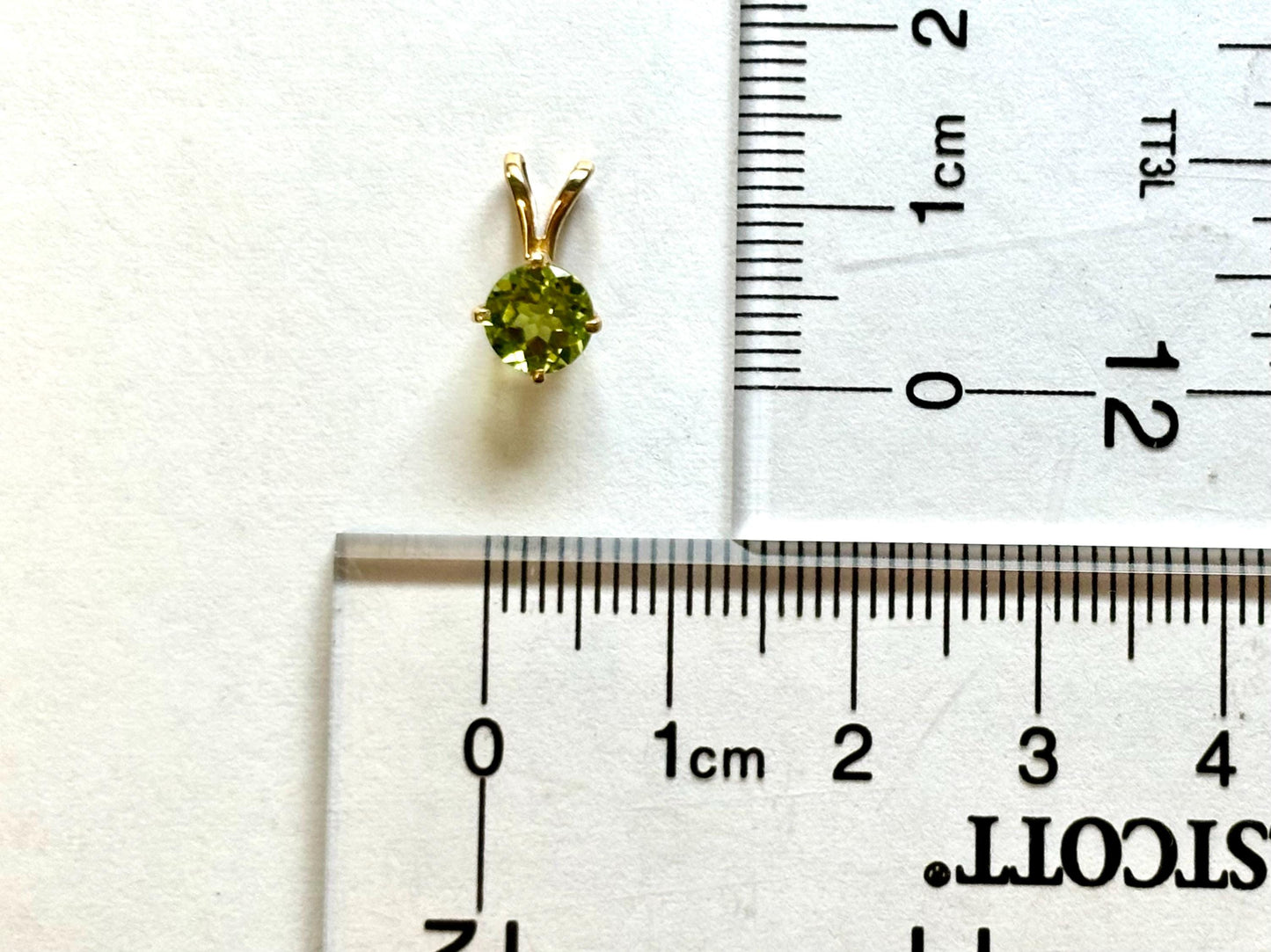 14K Solid Gold Necklace Peridot Pendant Hawaiian Diamond Peles Tears - Birthday Gift for Her Gift For Mom Green Necklace Peridot Necklace