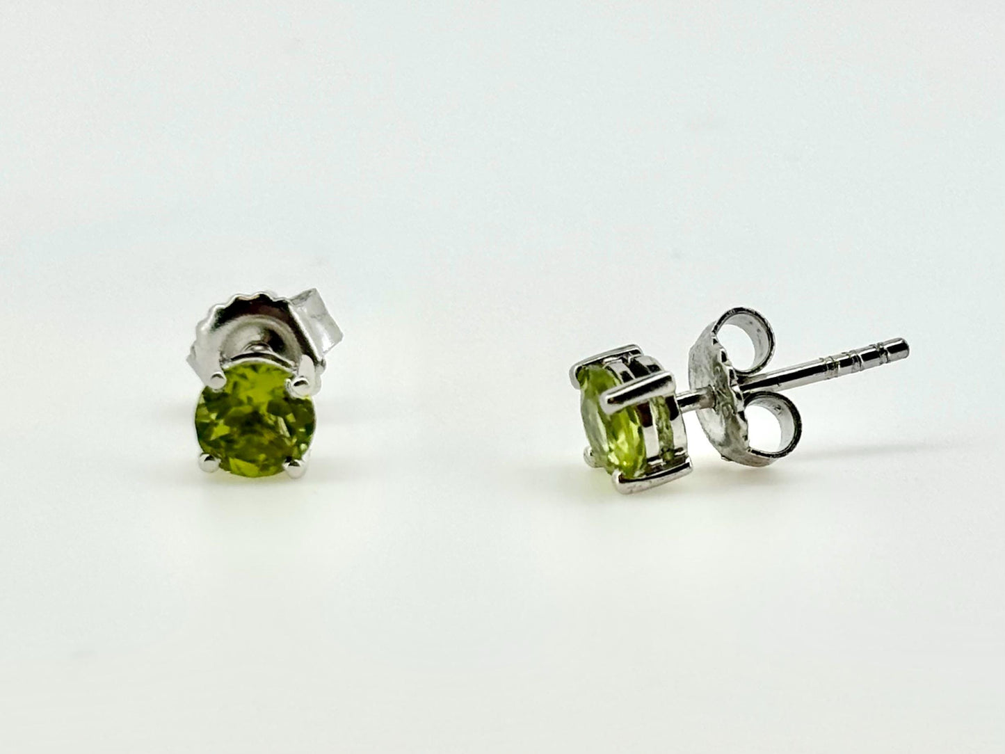 14K Solid Gold Earrings Peridot Earrings Hawaiian Diamond Peles Tears - Birthday Gift for Her Gift For Mom Peridot Studs Green Earrings