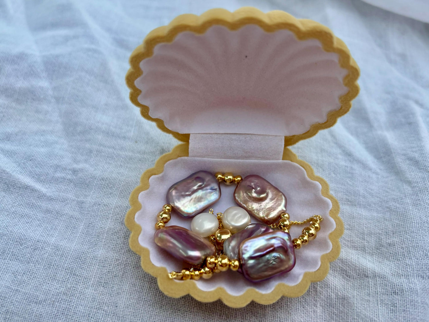 Moonlit Bracelet (Baroque Pearl)