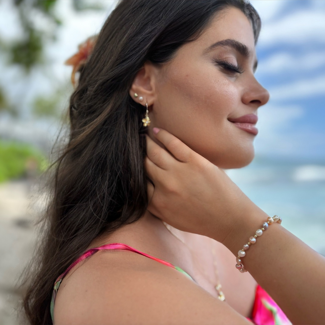 Classic Three Tone Pearl Bracelet