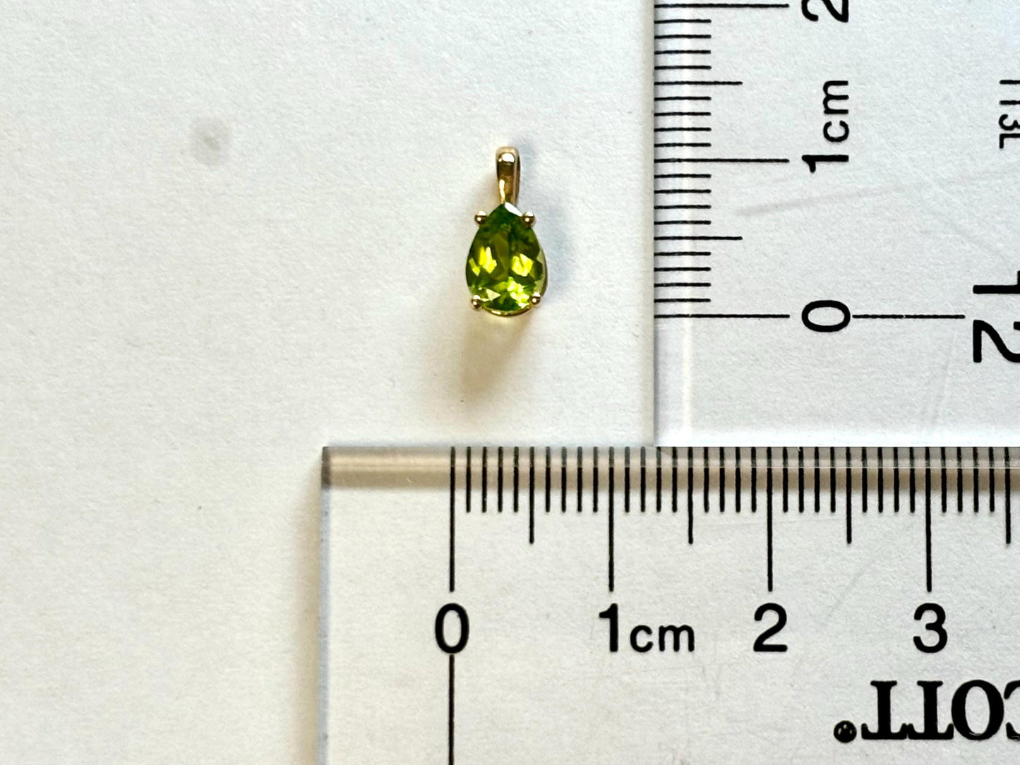 Peridot Teardrop Pendant – 14k Solid Gold Necklace