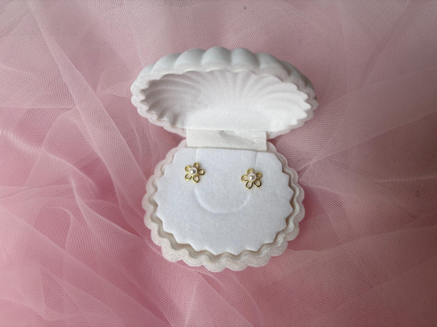 Minimalist Pearl Earrings Dainty Gold Pearl Stud Earrings 925 Sterling Silver 14k Gold Plated Gift for Her Gift for Girlfriend