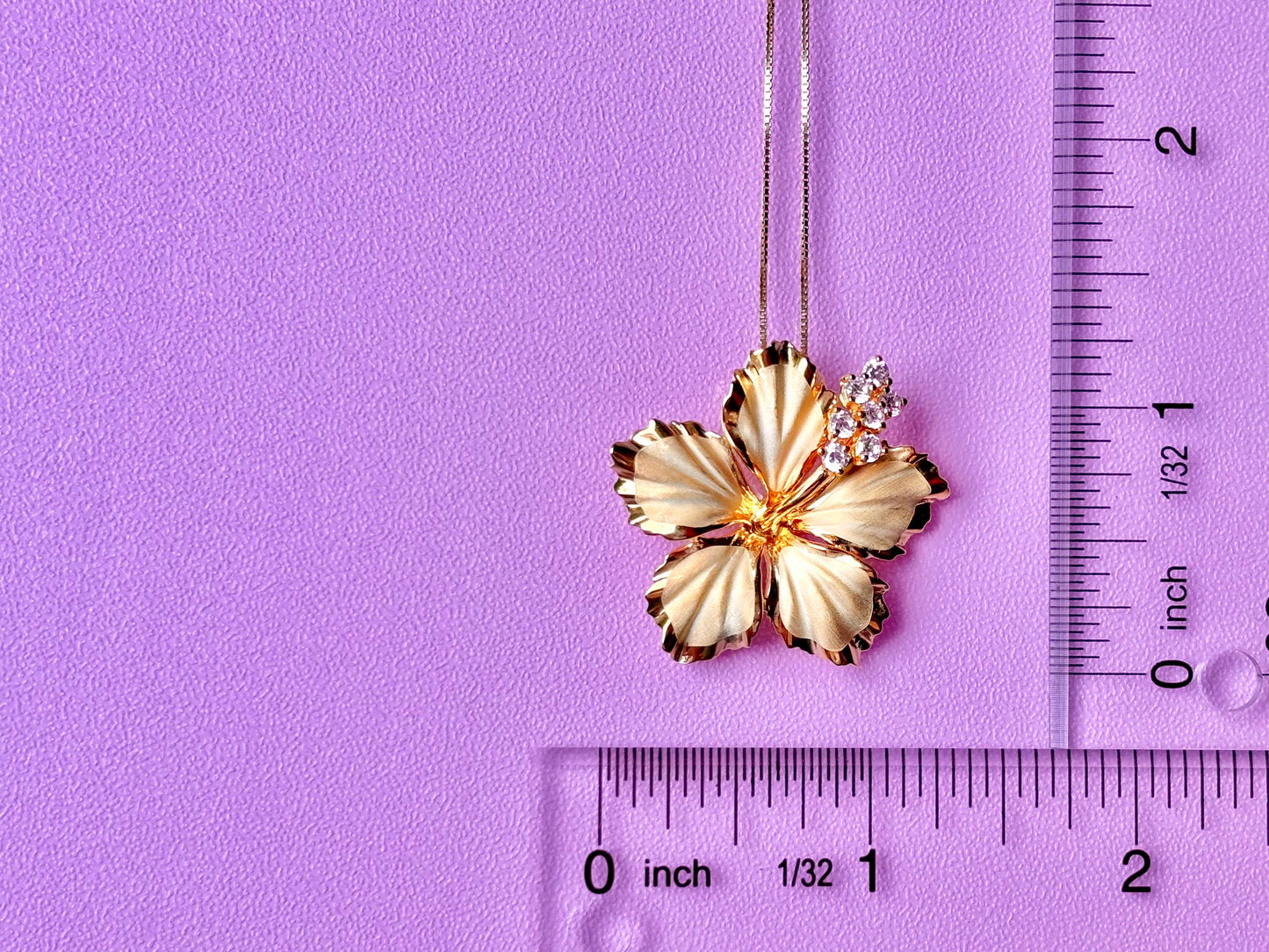 Deluxe Hibiscus Flower Necklace