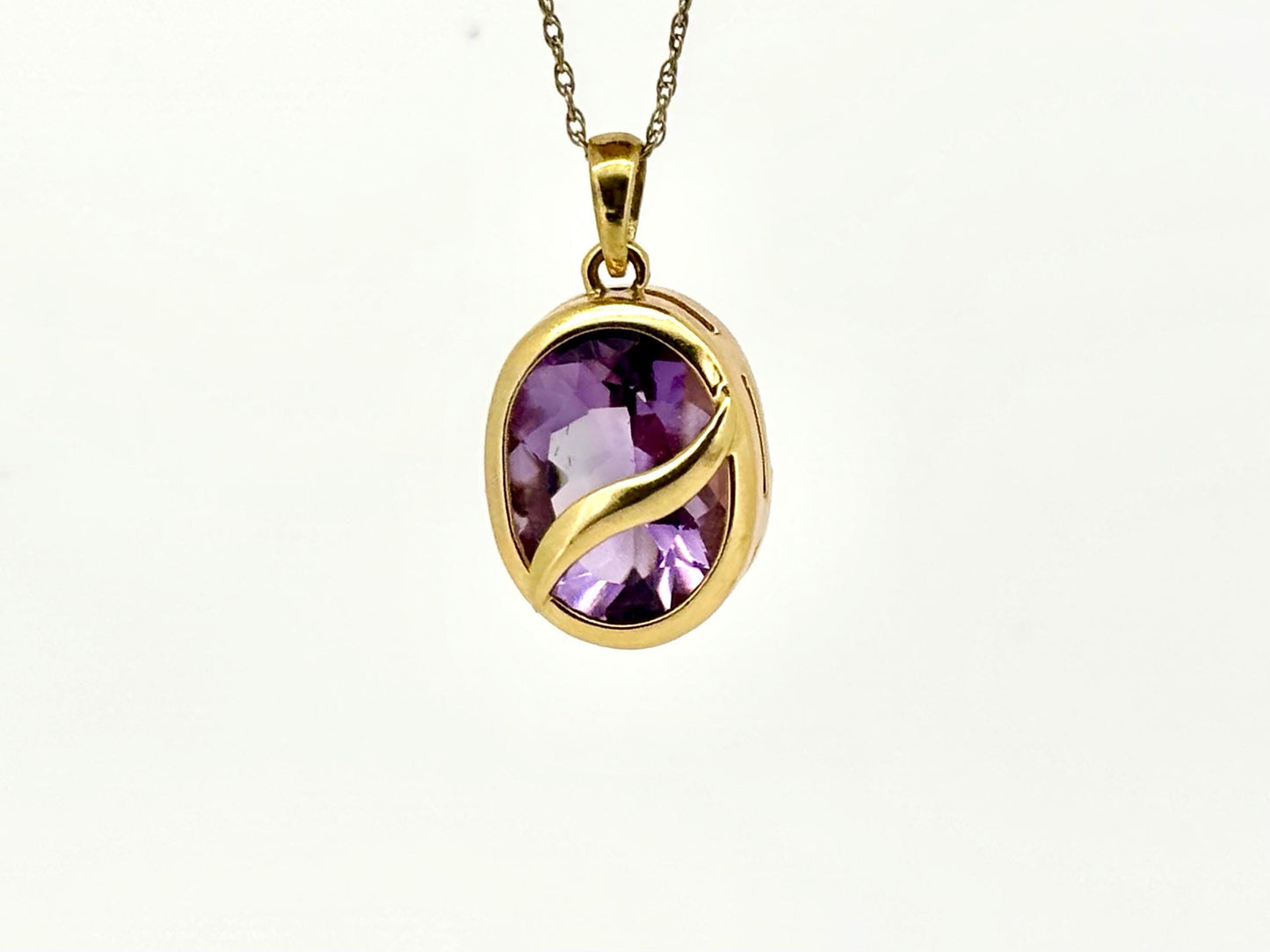Harmony Leaf Amethyst Pendant
