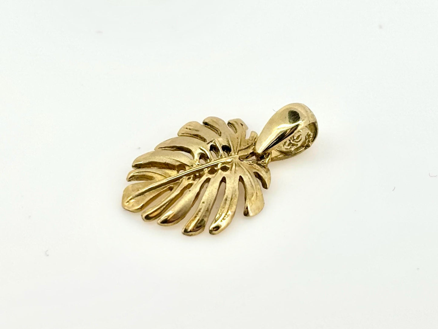 14K Gold Monstera Pendant Monstera Necklace Leaf Pendant Nature Inspired Necklace Leaf Necklace Birthday Gift for Her Gift for Plant Lovers