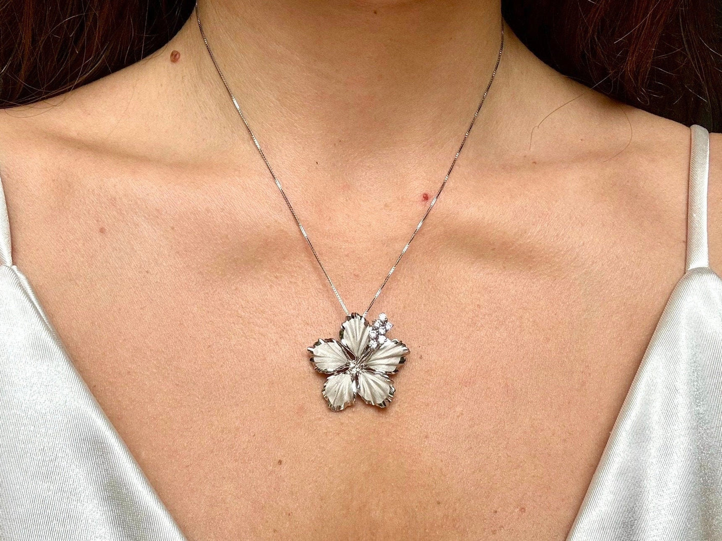 Hawaiian Hibiscus Flower elegant Necklace 925 Sterling Silver Rhodium Plated CZ stone with chain Cute Gift for Mom Mother Wife Girlfriend