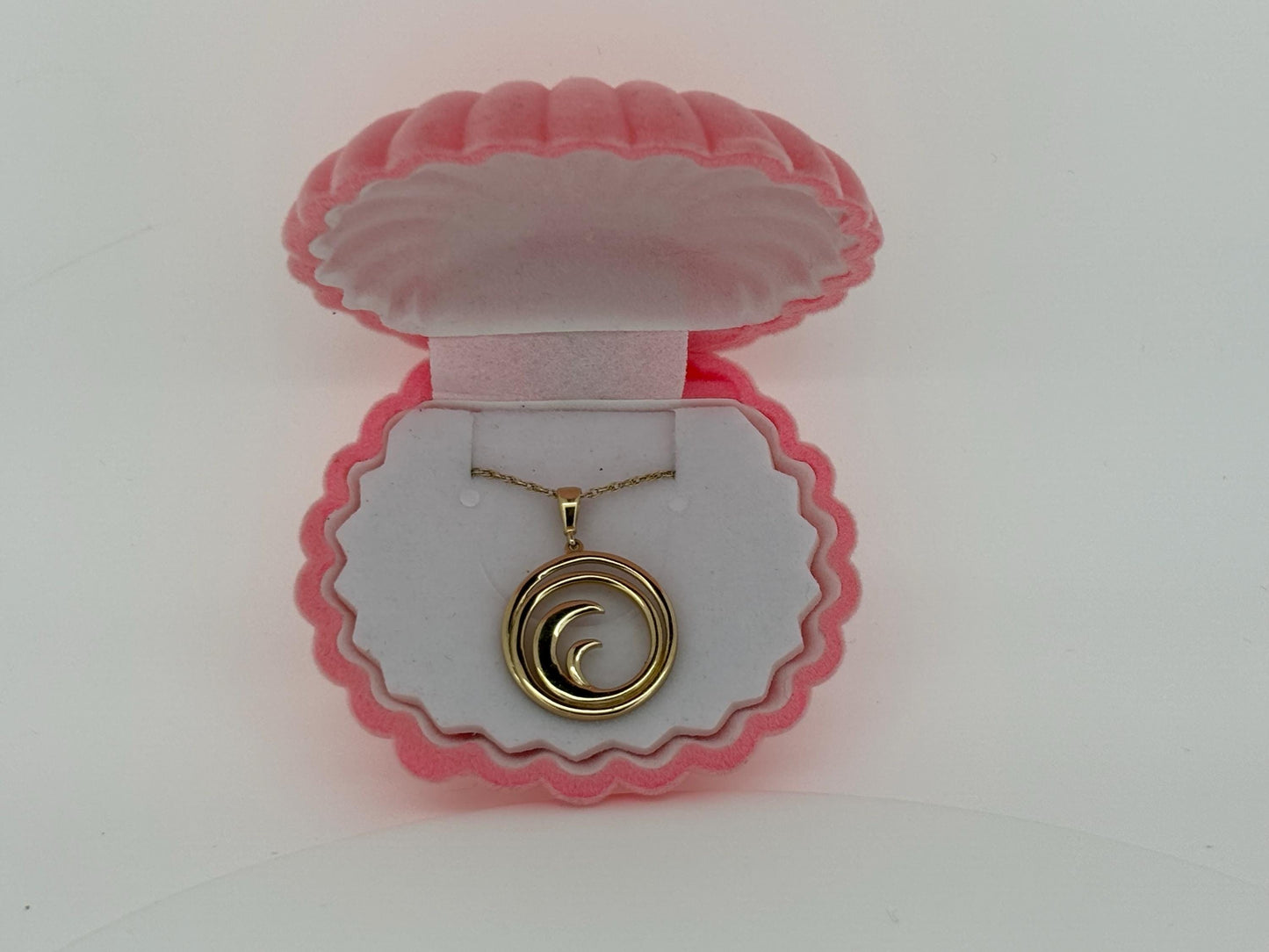 14K Yellow Gold Smooth Wave Pendant