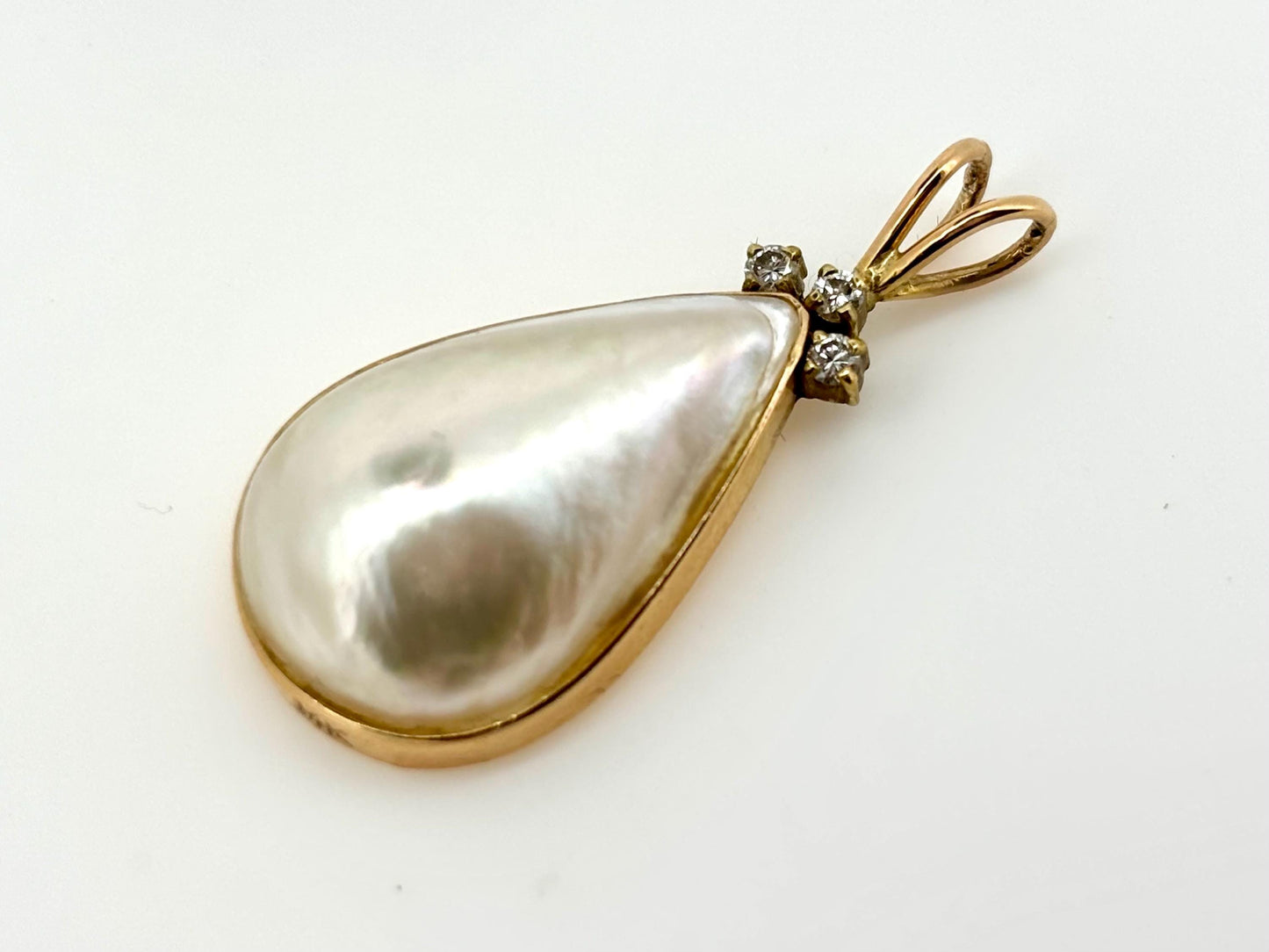 Natural Mother of Pearl Necklace Pearl Pendant 14K Gold White Pearl Necklace Birthday Gift for Her Diamond Pendant