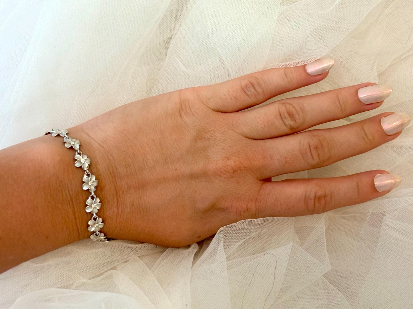 Hawaiian Plumeria Flower Bracelet Hawaiian Bracelet 925 Sterling Silver Tarnish Free - Birthday Gift for Her Gift for Mom Dainty Bracelet