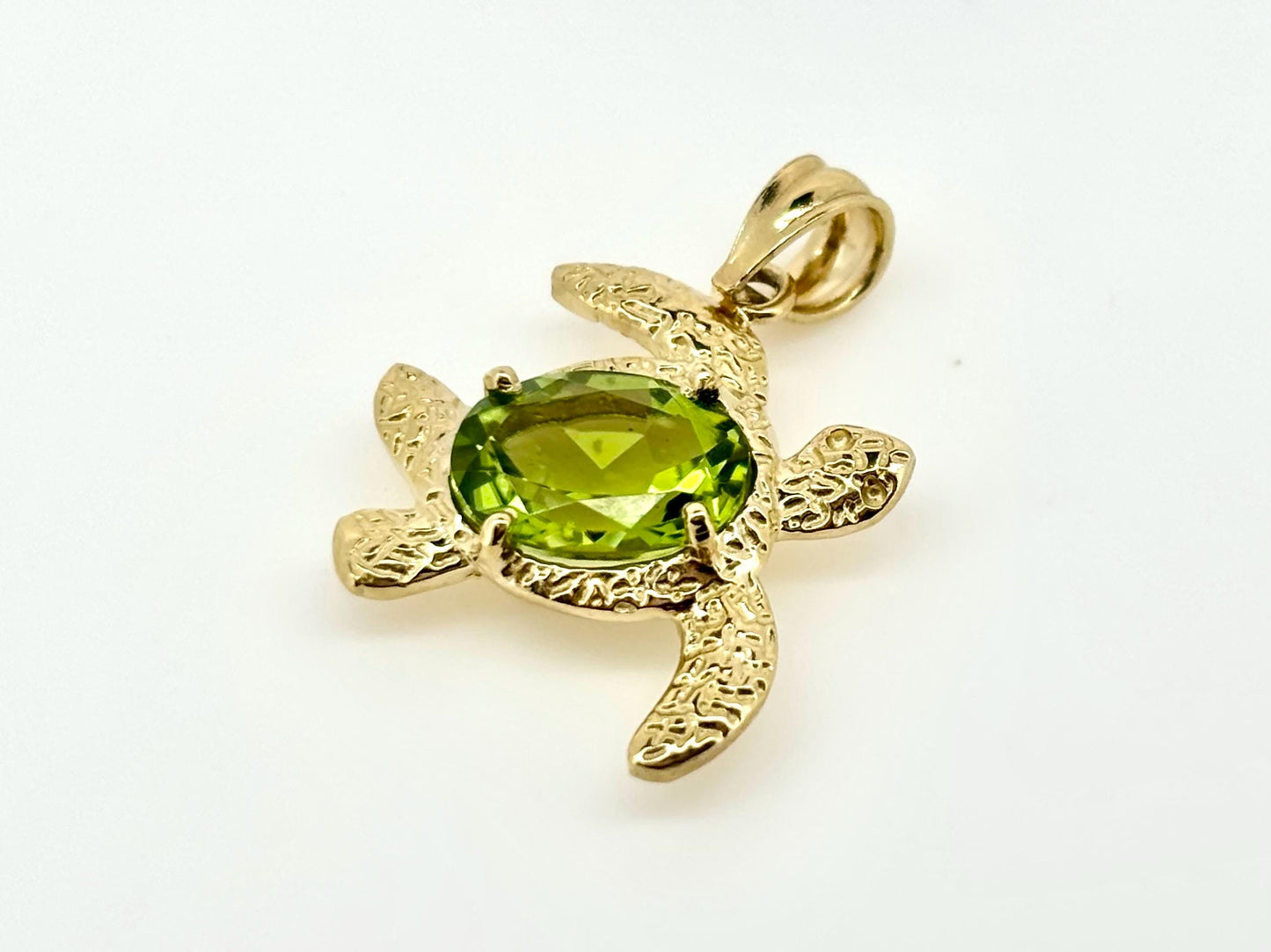 14K Gold Turtle Pendant Peridot Pendant Hawaiian Diamond Peles Tears - Birthday Gift for Her Gift For Mom Turtle Necklace Peridot Necklace