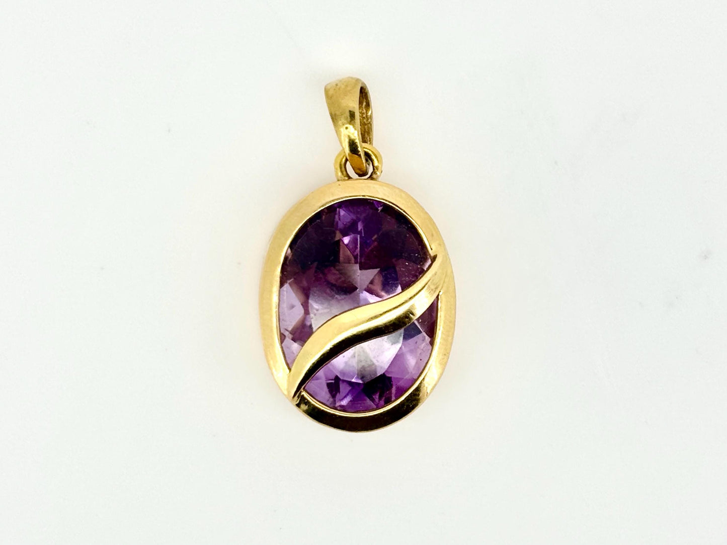 Harmony Leaf Amethyst Pendant