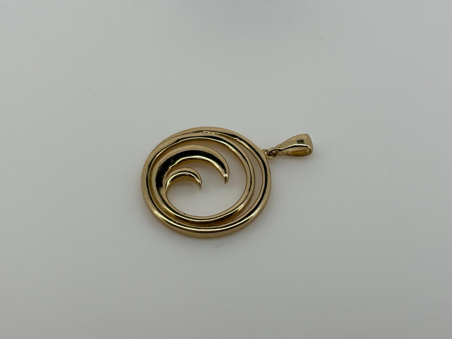14K Yellow Gold Smooth Wave Pendant