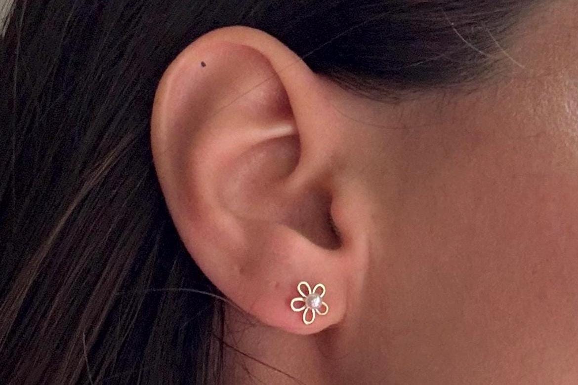 Minimalist Pearl Earrings Dainty Gold Pearl Stud Earrings 925 Sterling Silver 14k Gold Plated Gift for Her Gift for Girlfriend