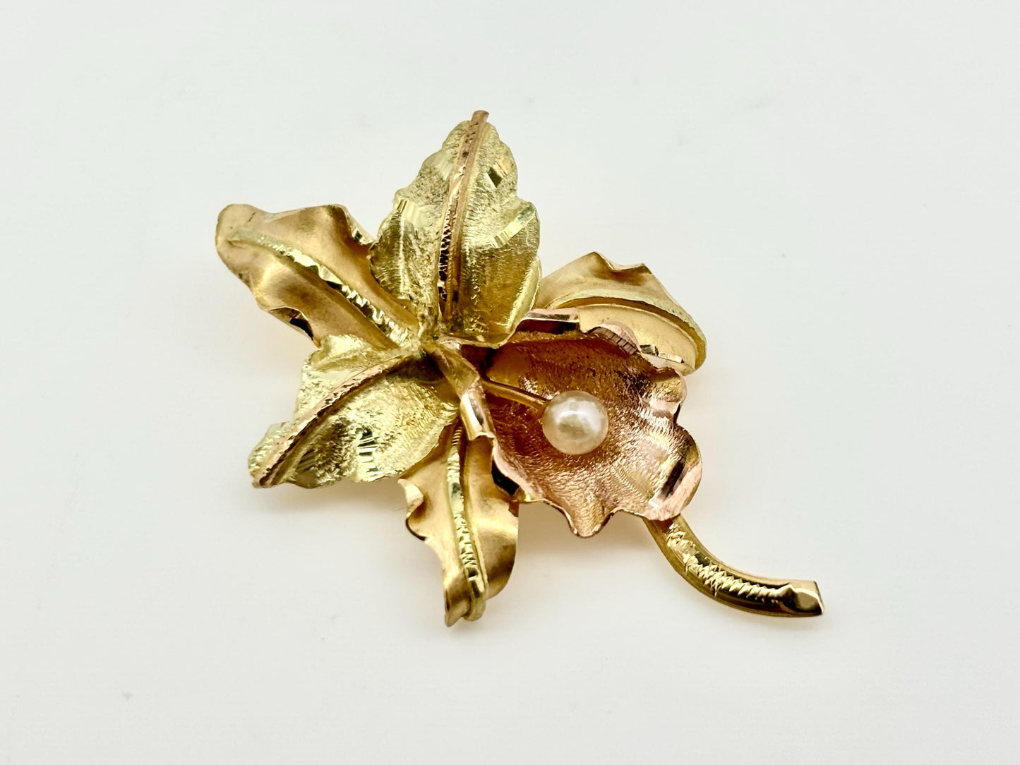 14K Solid Gold Orchid Pendant Flower Pendant Orchid Necklace Gold Pendant Birthday Gift for her Gift for Mom Flower Necklace Pearl Orchid