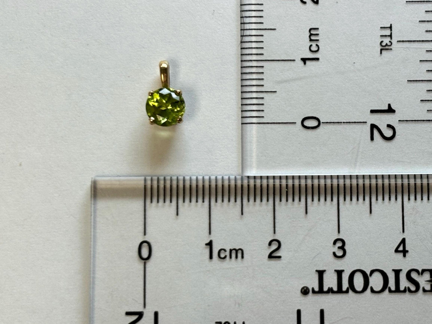 14K Solid Gold Necklace Peridot Pendant Hawaiian Diamond Peles Tears - Birthday Gift for Her Gift For Mom Green Necklace Peridot Necklace