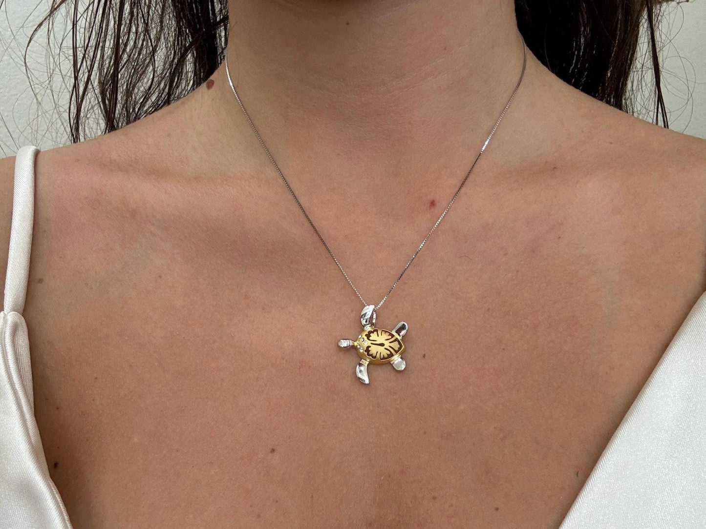 Hawaiian Turtle Necklace, Hibiscus Necklace,14K Gold-Plated 925 Sterling Silver Tarnish Free Sparkly Flower Necklace with Chain Gift for Her