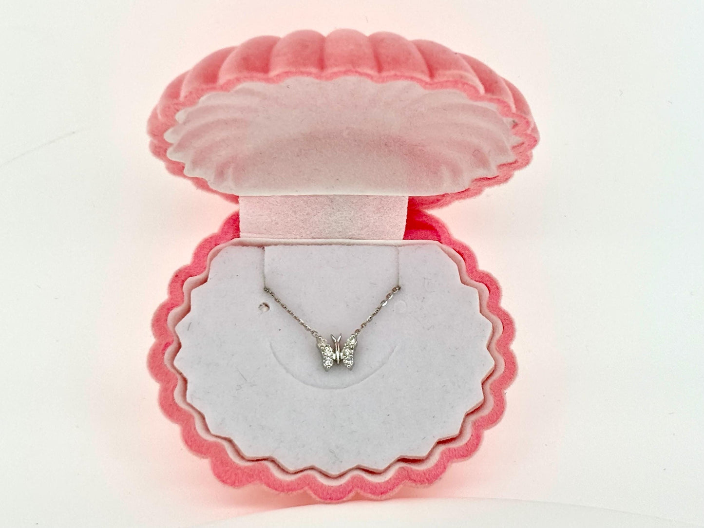 14K White Gold Diamond Butterfly Pendant Necklace 1.3g,  Gift for Her, Nature-Inspired Jewelry, For girlfriends, Birthday and Surprise gift.